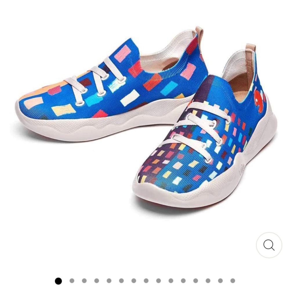 UIN sneakers …color block MIJAS…..size 6.5….